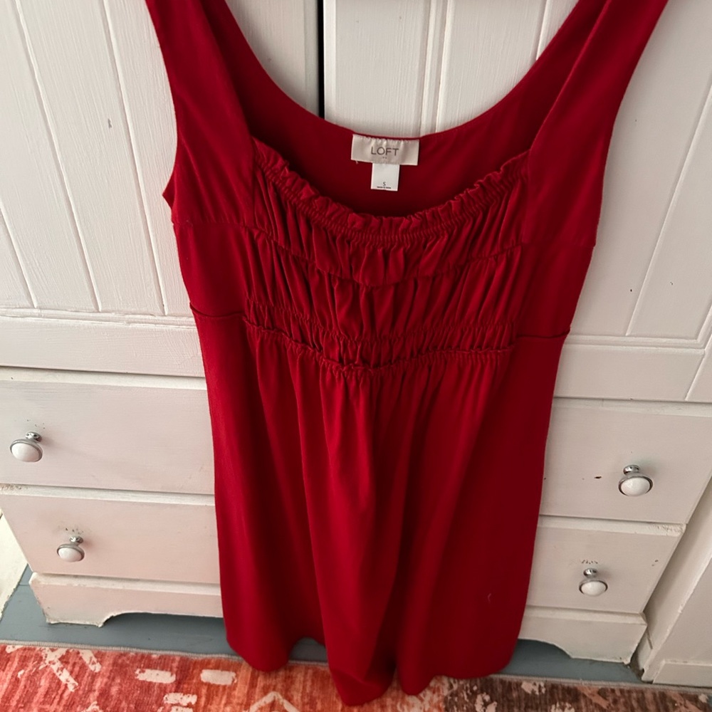 EUC LOFT Vibrant Red Sleeveless Dress with Smocked Front, Smoke Free Home CUTE!!
